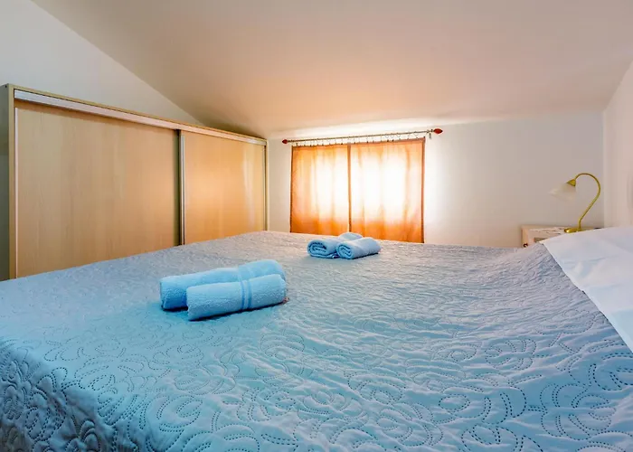 Apartman Amaic1 *