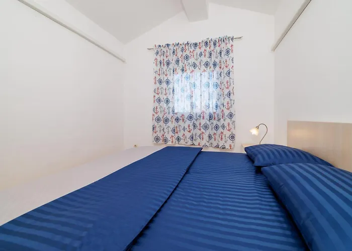 Apartman Amaic1 *